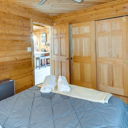 Okauchee Lake Vacation Rental With Boat Dock! Oconomowoc Exterior foto
