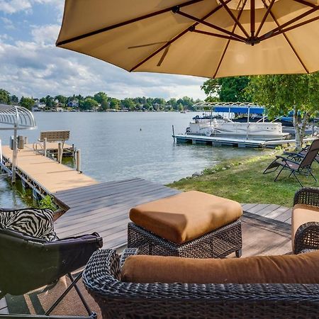 Okauchee Lake Vacation Rental With Boat Dock! Oconomowoc Exterior foto