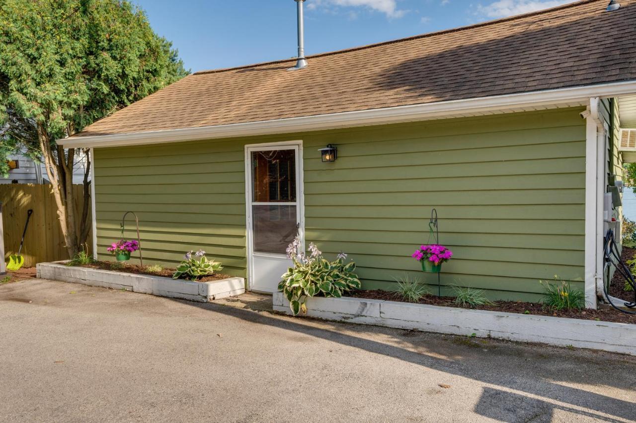 Okauchee Lake Vacation Rental With Boat Dock! Oconomowoc Exterior foto