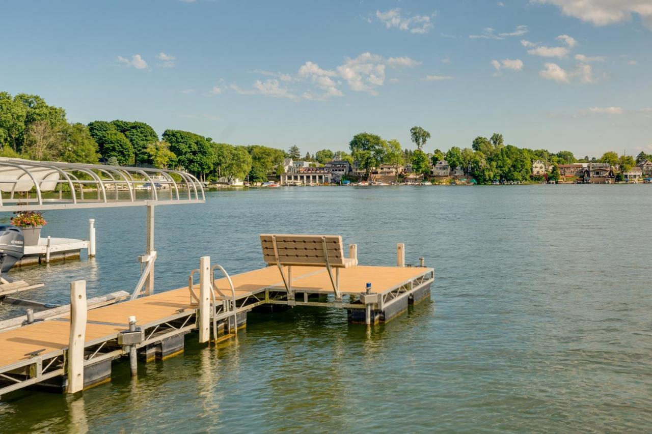 Okauchee Lake Vacation Rental With Boat Dock! Oconomowoc Exterior foto